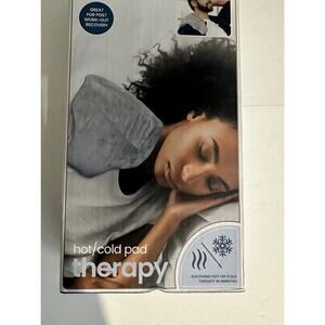 Invigorate by Meridian Hot/Cold pad therapy-micro/freeze /just throw in gym bag